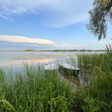 Wodna Ostoja Z Pokojem Zabaw Nad Jeziorem Buczki Exterior photo