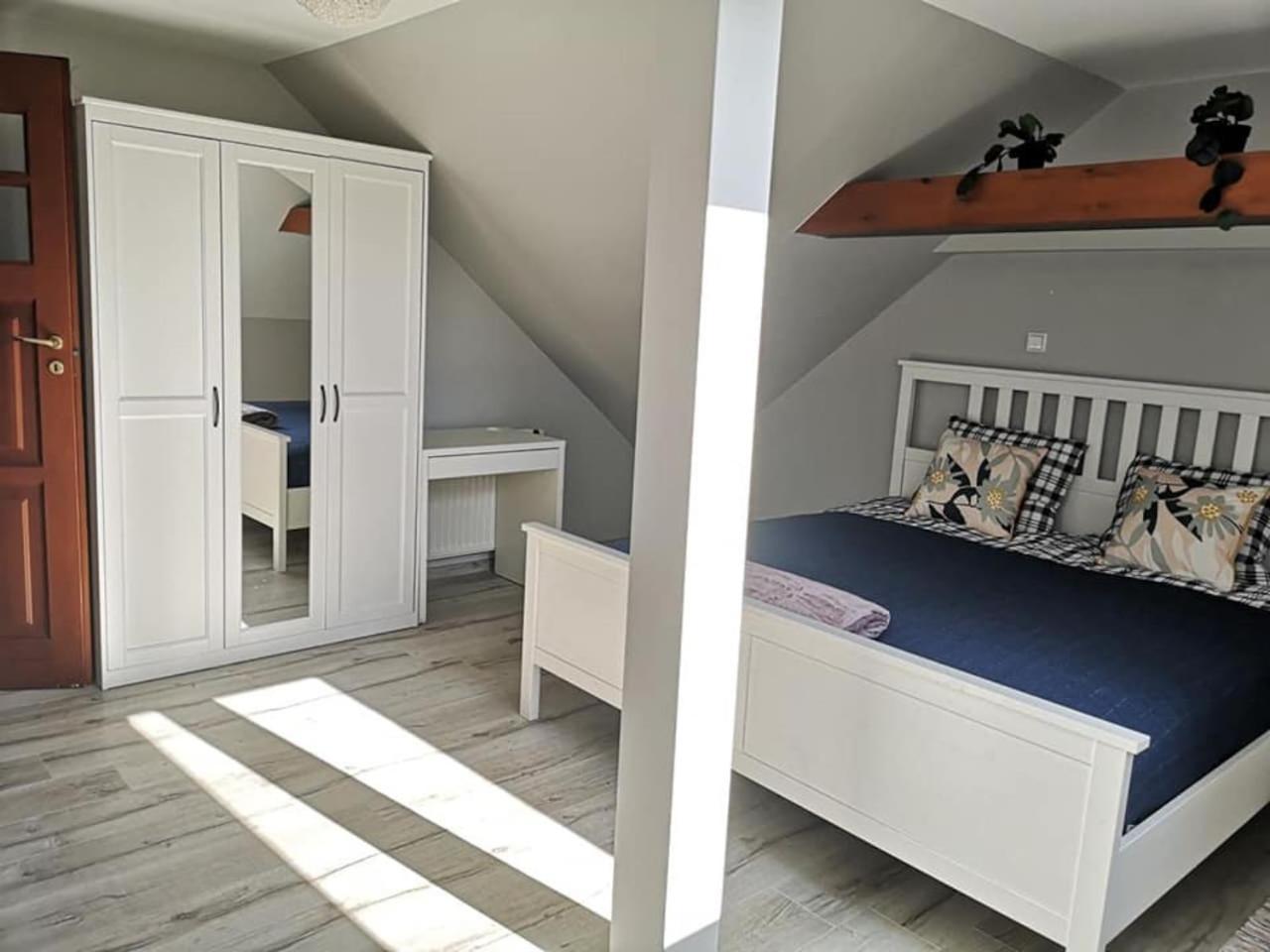 Wodna Ostoja Z Pokojem Zabaw Nad Jeziorem Apartment *